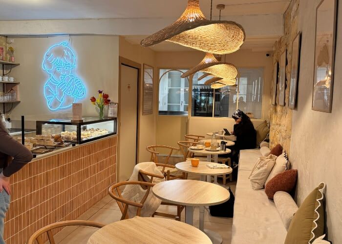 M&ocirc;me : nouvelle adresse p&acirc;tisserie pr&egrave;s de la Grosse Cloche